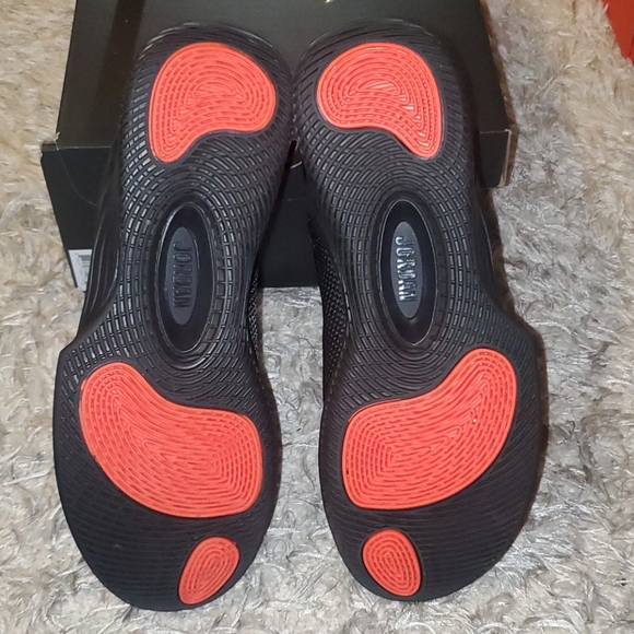 Jordan Ultra Fly 2 Low - Picture 5 of 6